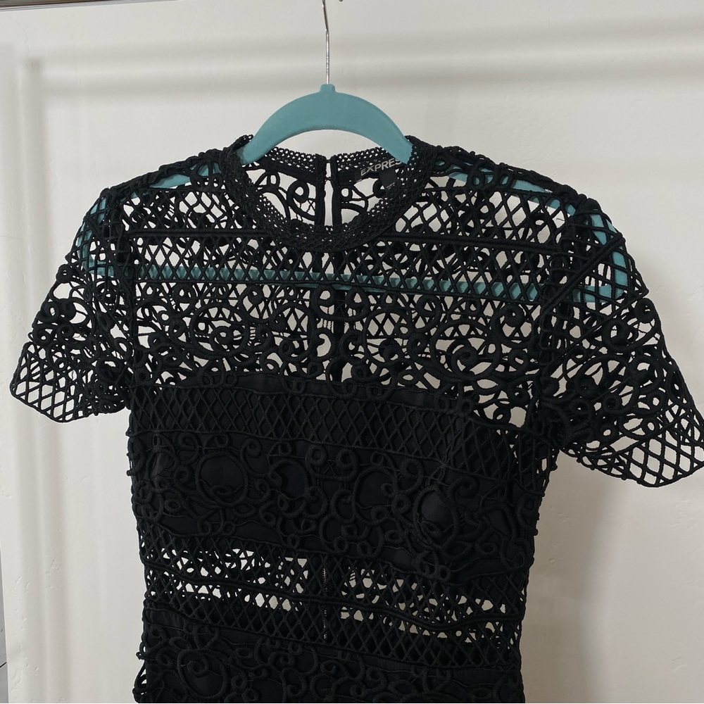 Express Dress - Picture 4 of 10